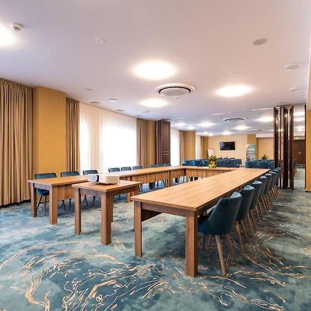 Fiald Hotel & Spa Бакэу Экстерьер фото
