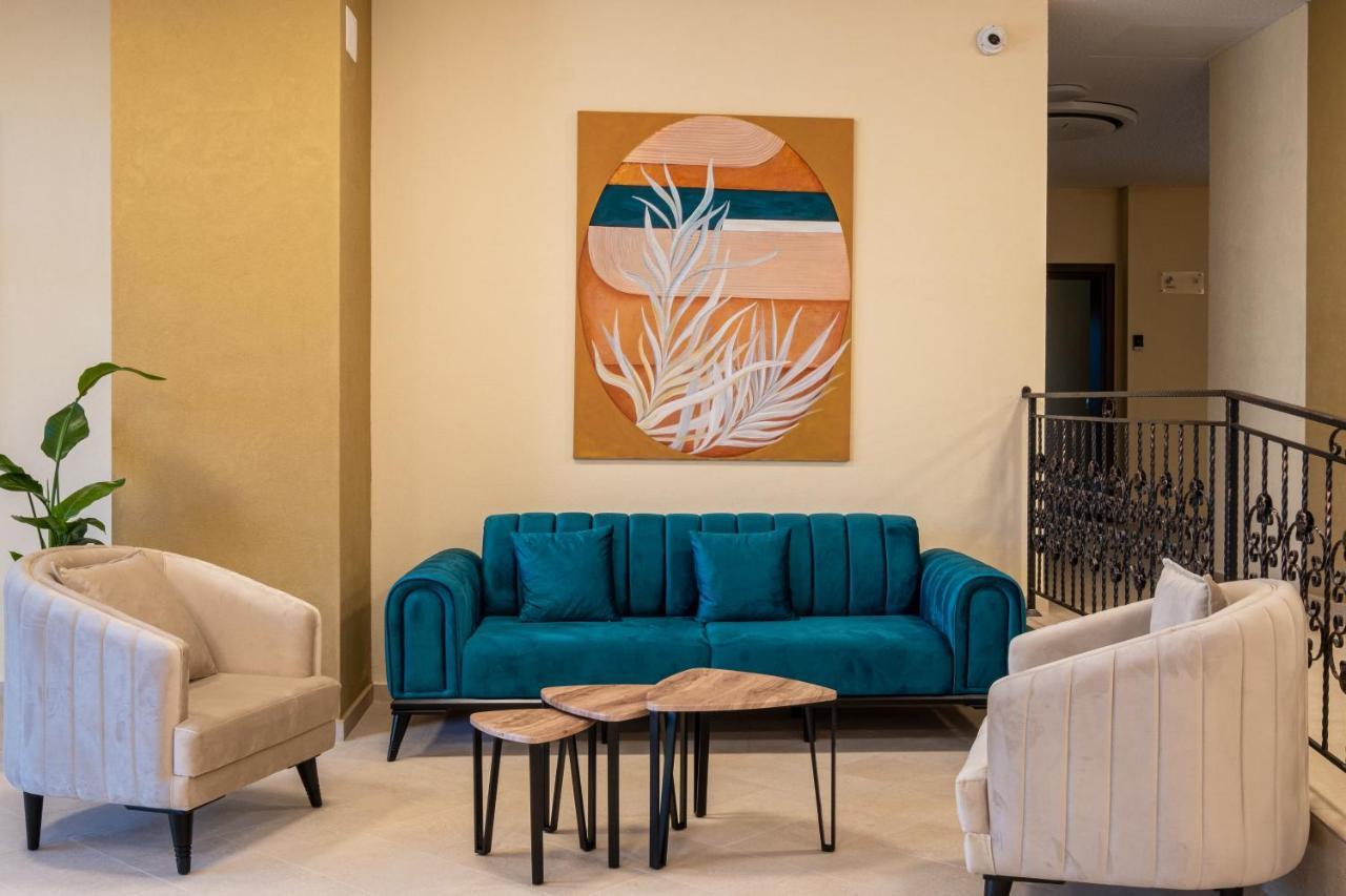 Fiald Hotel & Spa Бакэу Экстерьер фото