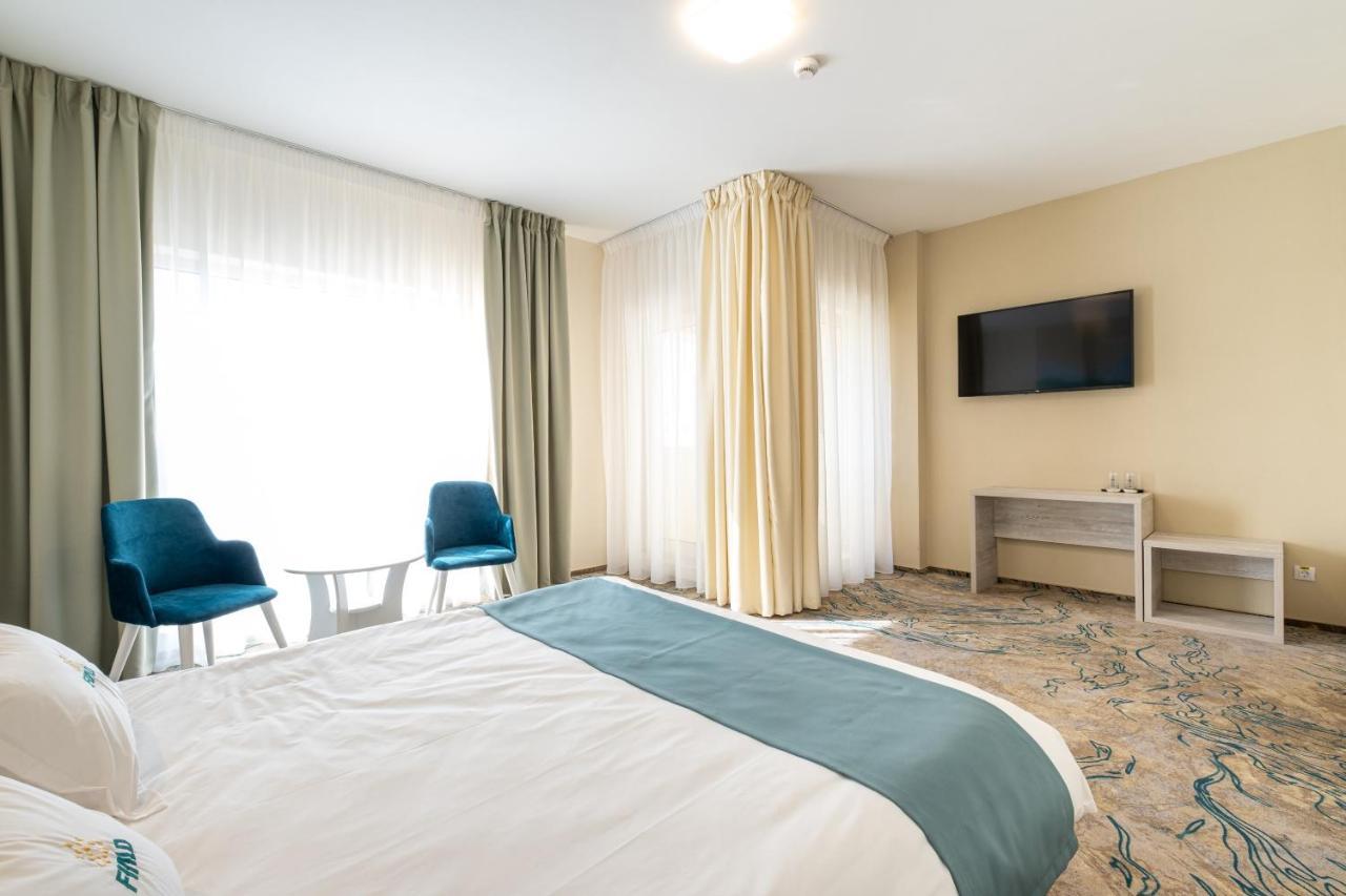 Fiald Hotel & Spa Бакэу Экстерьер фото